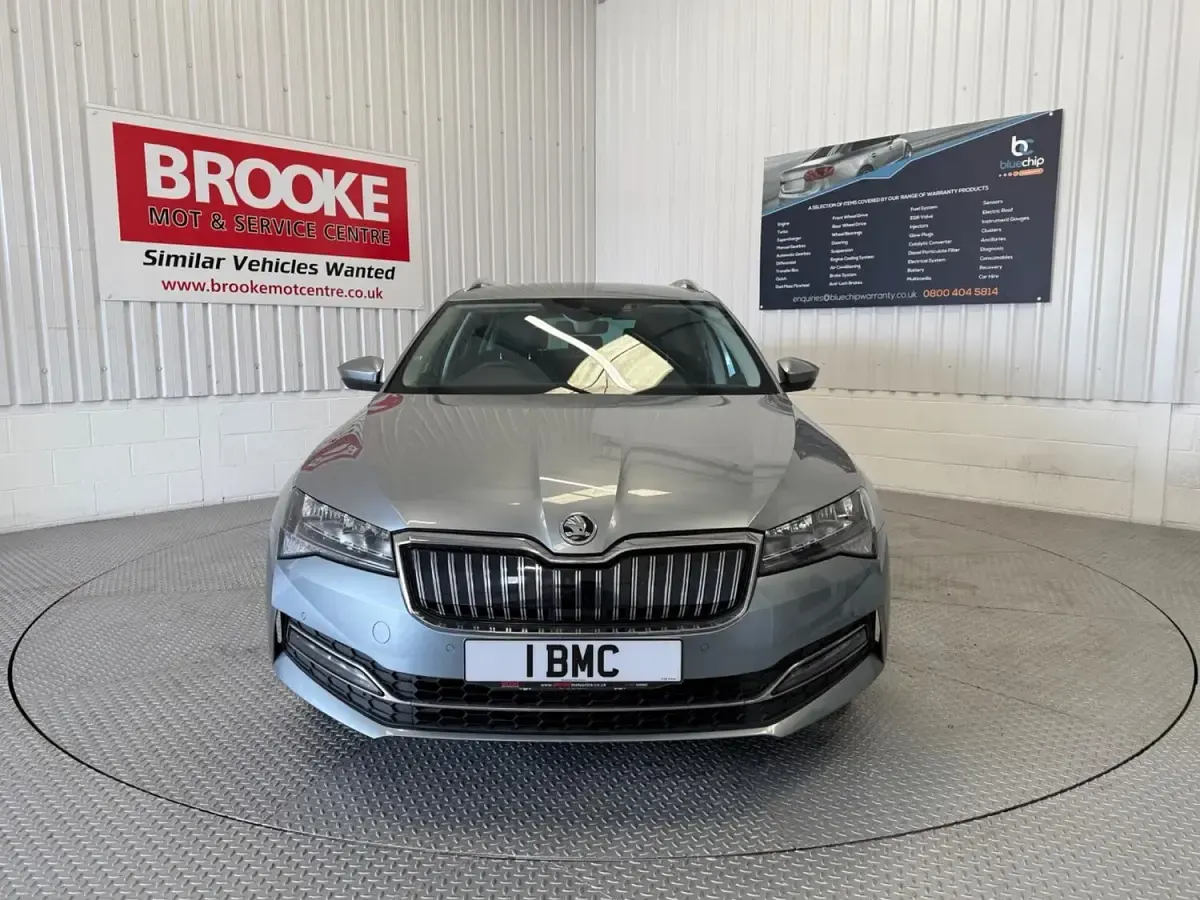 Used Skoda Superb SE Technology 218 HP (160 kW) 2020 Grey Estate