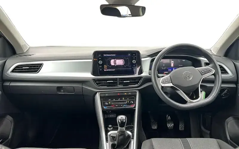 Usado VW T-Roc Life 150 HP (110 kW) 2023 Prateado SUV