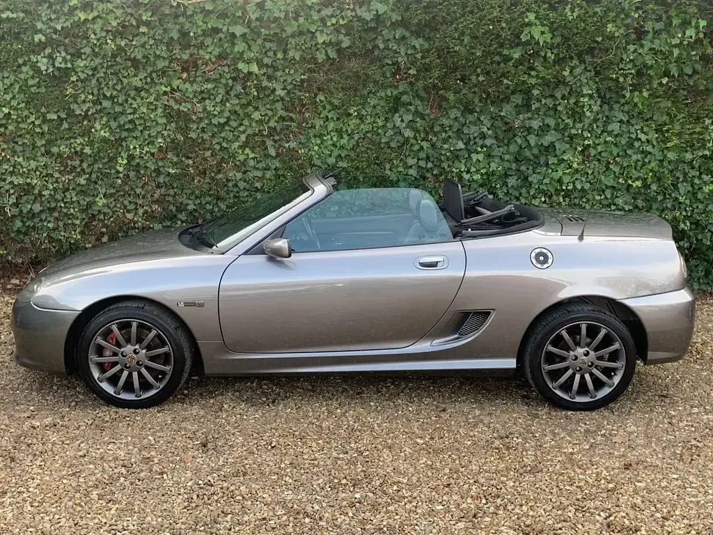 Used MG F 134 HP (98 kW) 2010 Grey Cabriolet