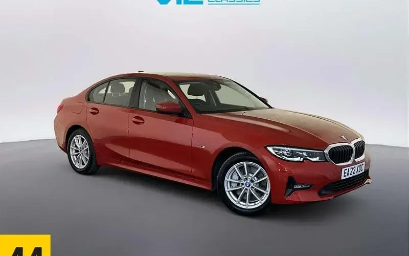 Used BMW 330e Luxury Line 292 HP (214 kW) 2022 Sedan
