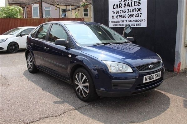 Blue Used 2006 Ford Focus Hatchback | £1,495 (Good price) - Image 1/1