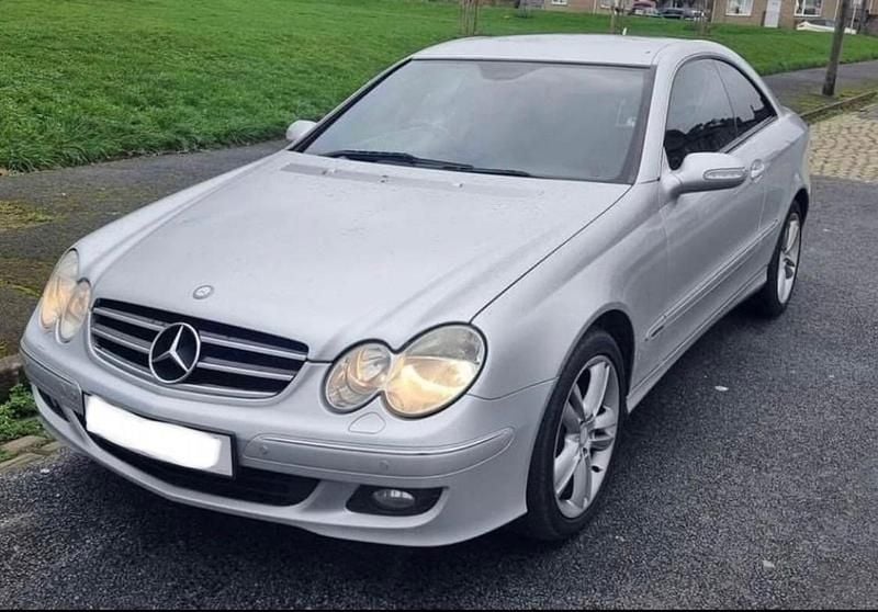 Used Mercedes CLK220 Avantgarde 150 HP (110 kW) 2008 Silver Coupe