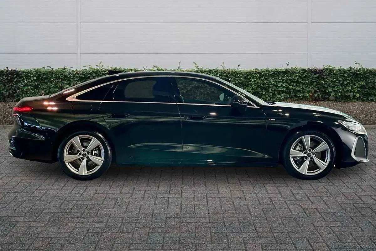 Used Audi A6 S-Line 200 HP (147 kW) 2026 Black Sedan