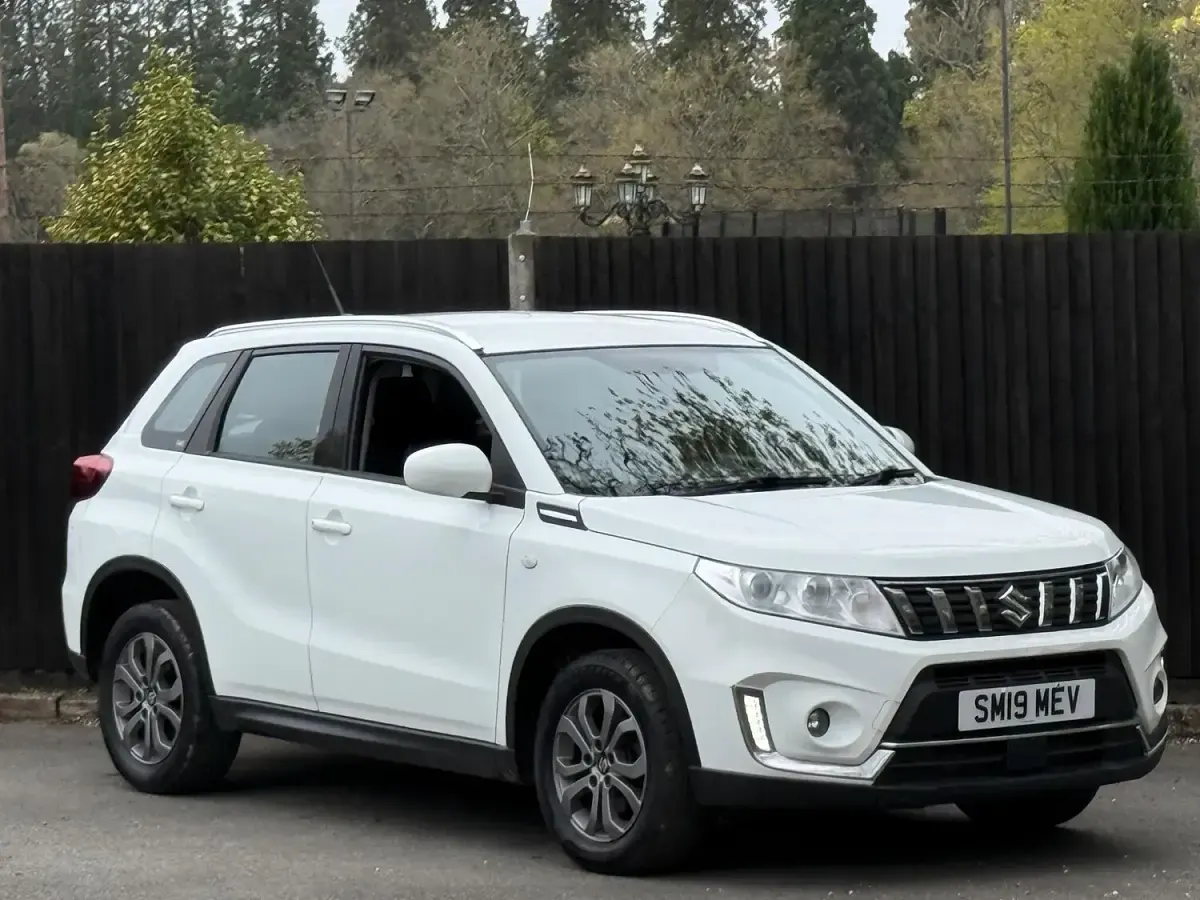 Used Suzuki Vitara SZ4 112 HP (82 kW) 2019 White SUV