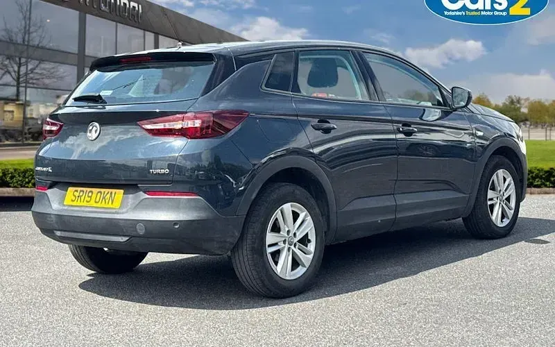 Used Vauxhall Grandland X 131 HP (96 kW) 2019 Grey SUV
