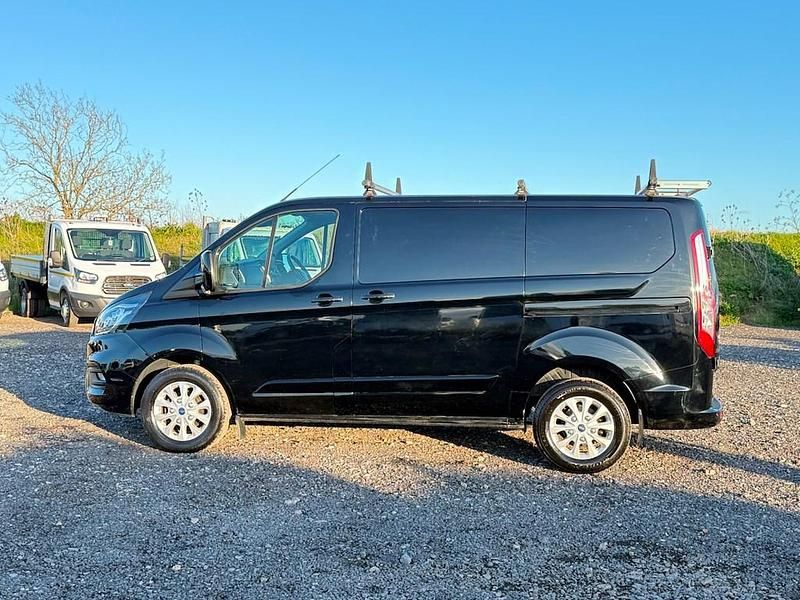 Used Ford Transit Custom Limited 130 HP (95 kW) 2019 Black Van