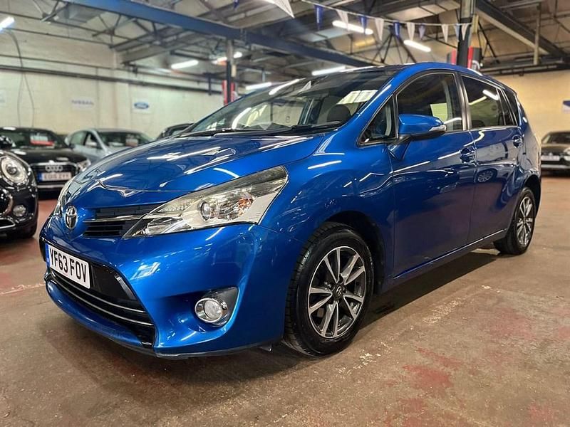 Used Toyota Verso 147 HP (108 kW) 2013 Blue MPV