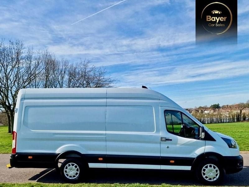 Used Ford Transit Trend 130 HP (95 kW) 2023 White Van