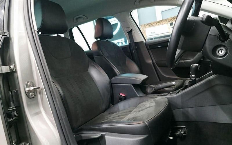 Used Skoda Octavia SE L 150 HP (110 kW) 2019 Beige Estate