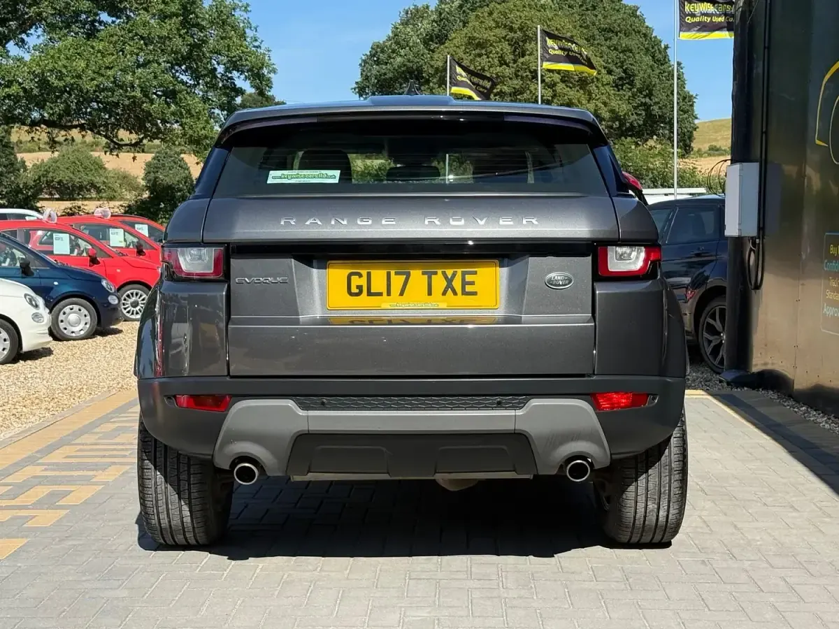 Used Land Rover Range Rover evoque SE 2017 Grey Estate