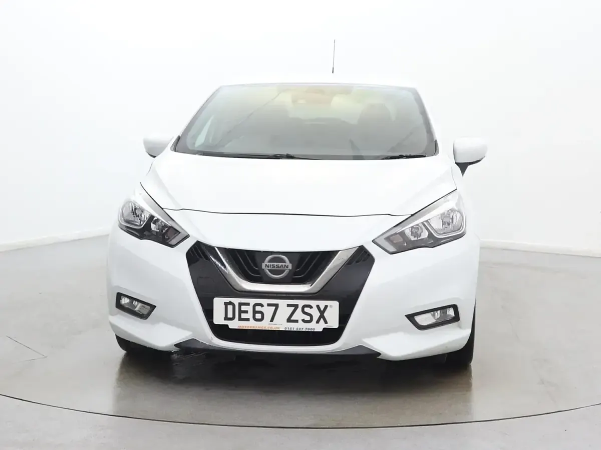 Used Nissan Micra N-Connecta 90 HP (66 kW) 2017 White Hatchback