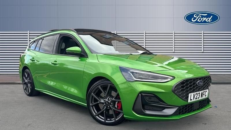 Green Used 2023 Ford Focus ST Estate | £28,750 (Expensive) - Image 1/4