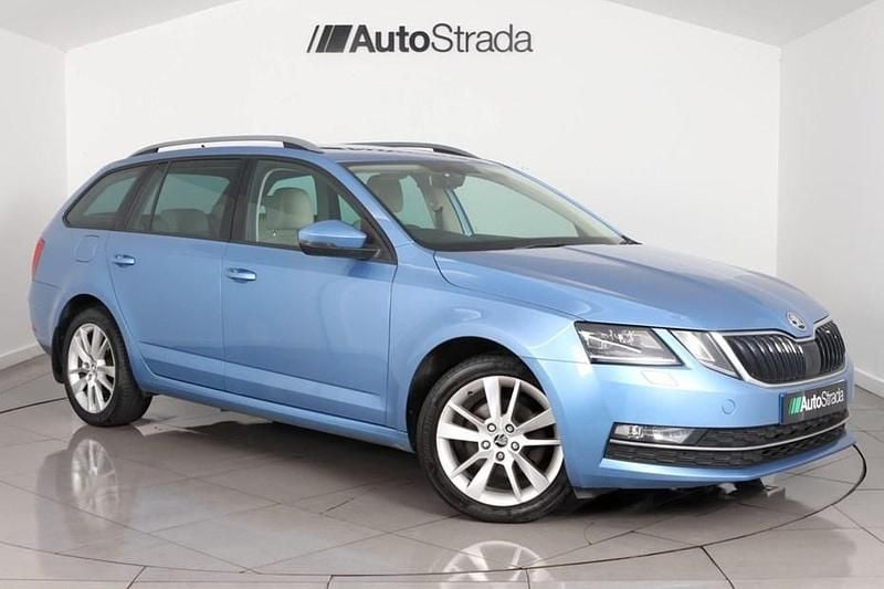 Used Skoda Octavia SE L 150 HP (110 kW) 2017 Blue Estate