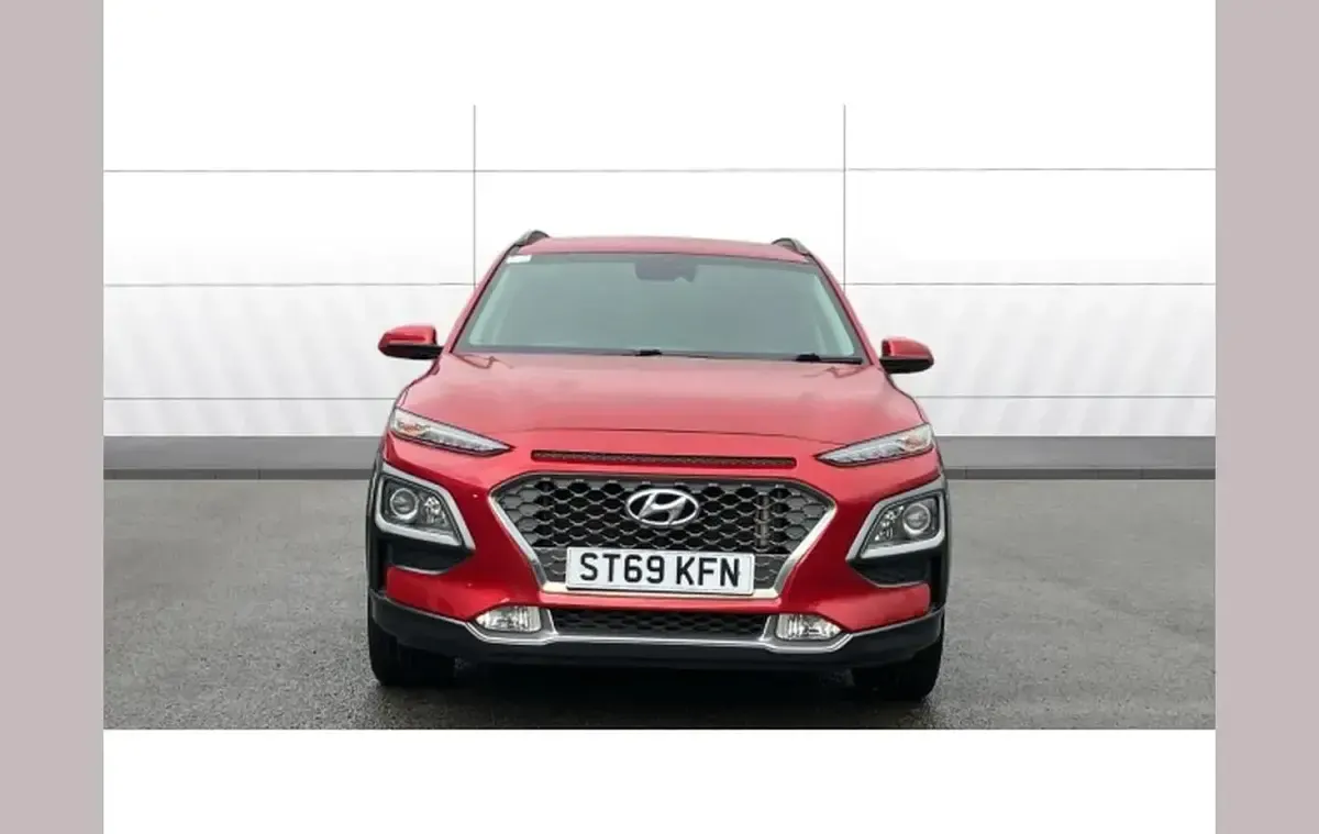 Used Hyundai Kona Premium 120 HP (88 kW) 2019 Red SUV