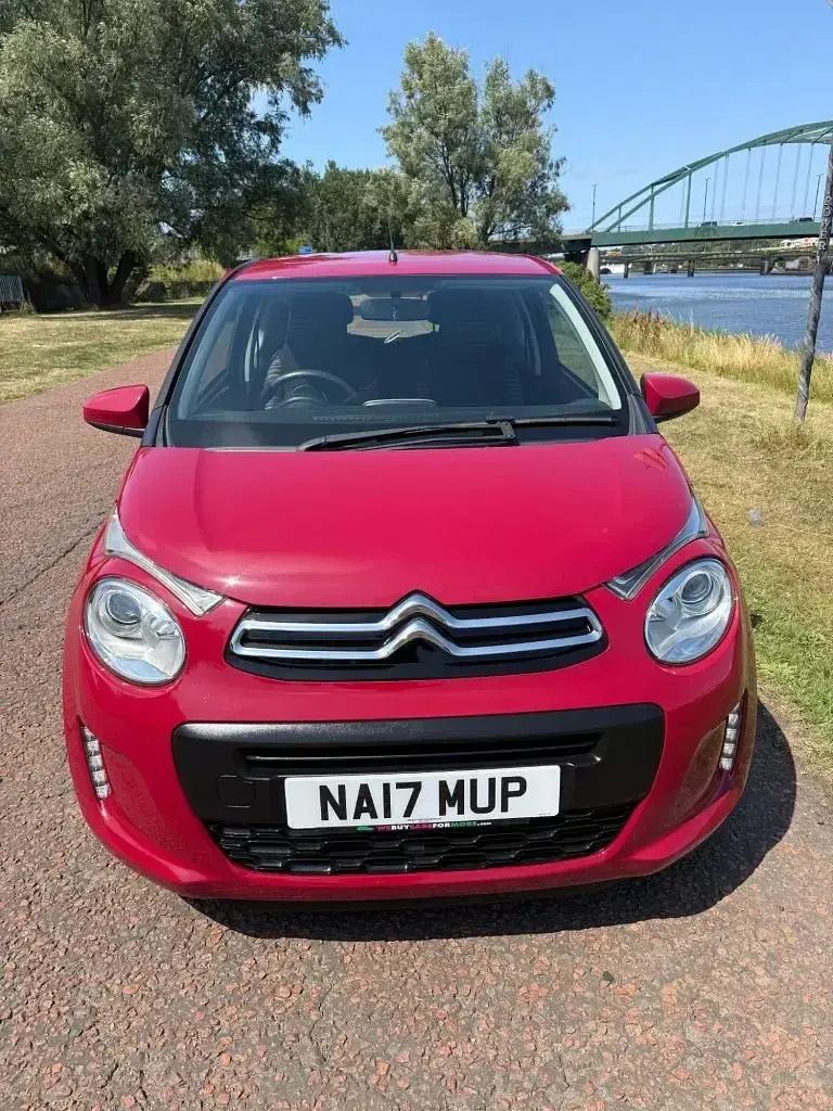 Used Citroën C1 Feel 68 HP (50 kW) 2017 Red Hatchback