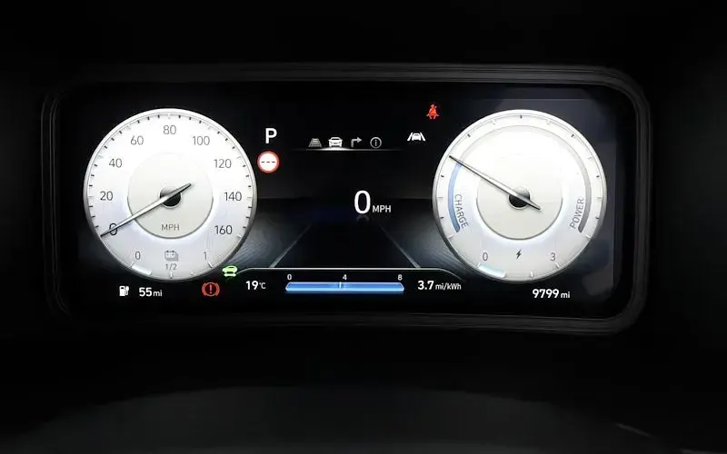 Used Hyundai Kona Premium 100 kW (136 HP) 2022 Grey SUV