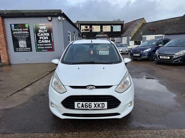 Begagnad Ford B-MAX Titanium 2017 Vit Minibuss