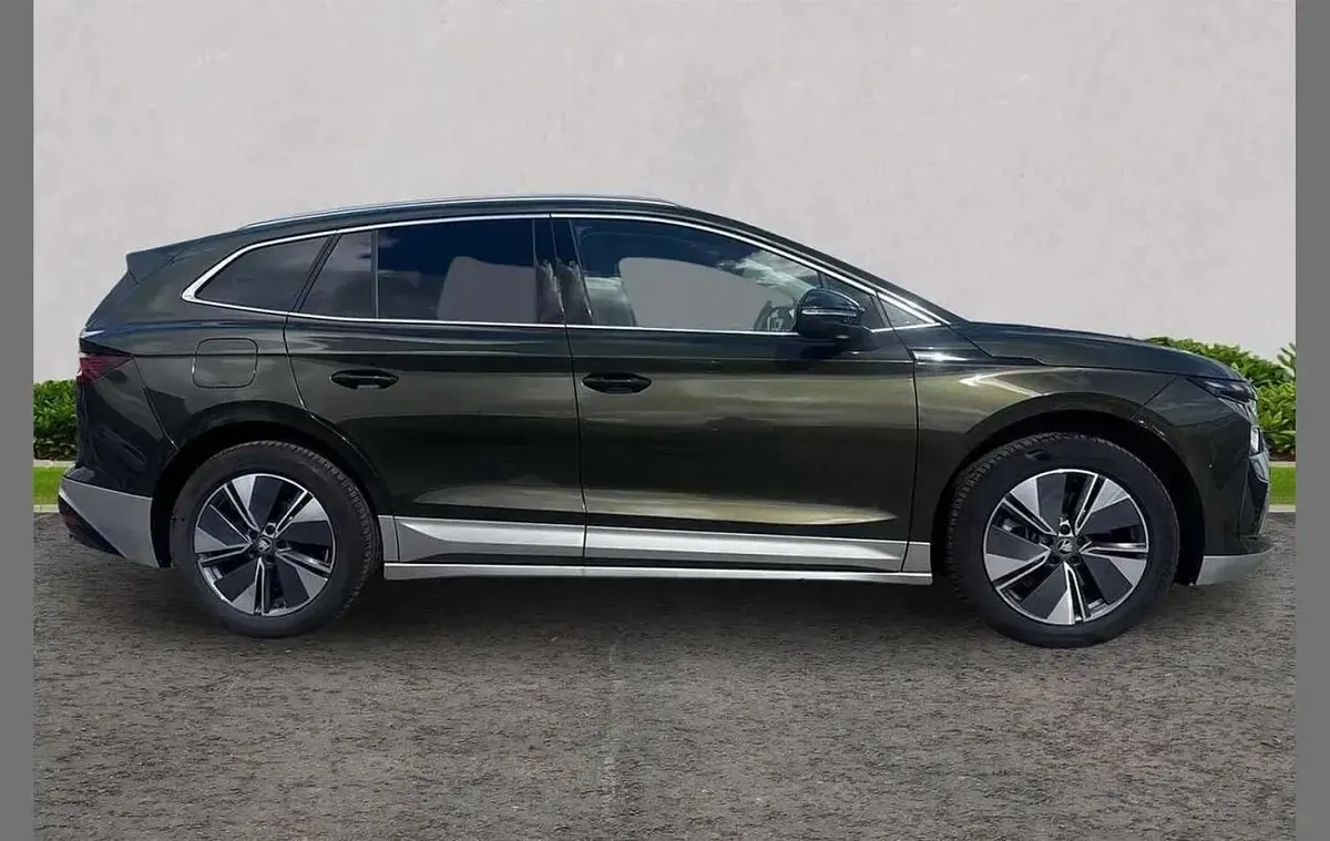 Used Skoda Enyaq iV 210 kW (286 HP) 2026 Olive green metallic SUV