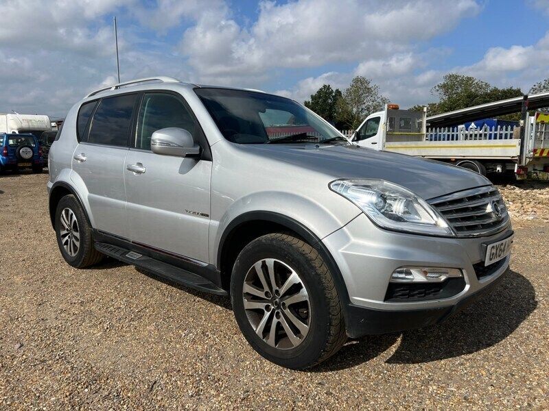 Silver Used 2014 Ssangyong (KGM) Rexton SUV | £3,300 - Image 1/4