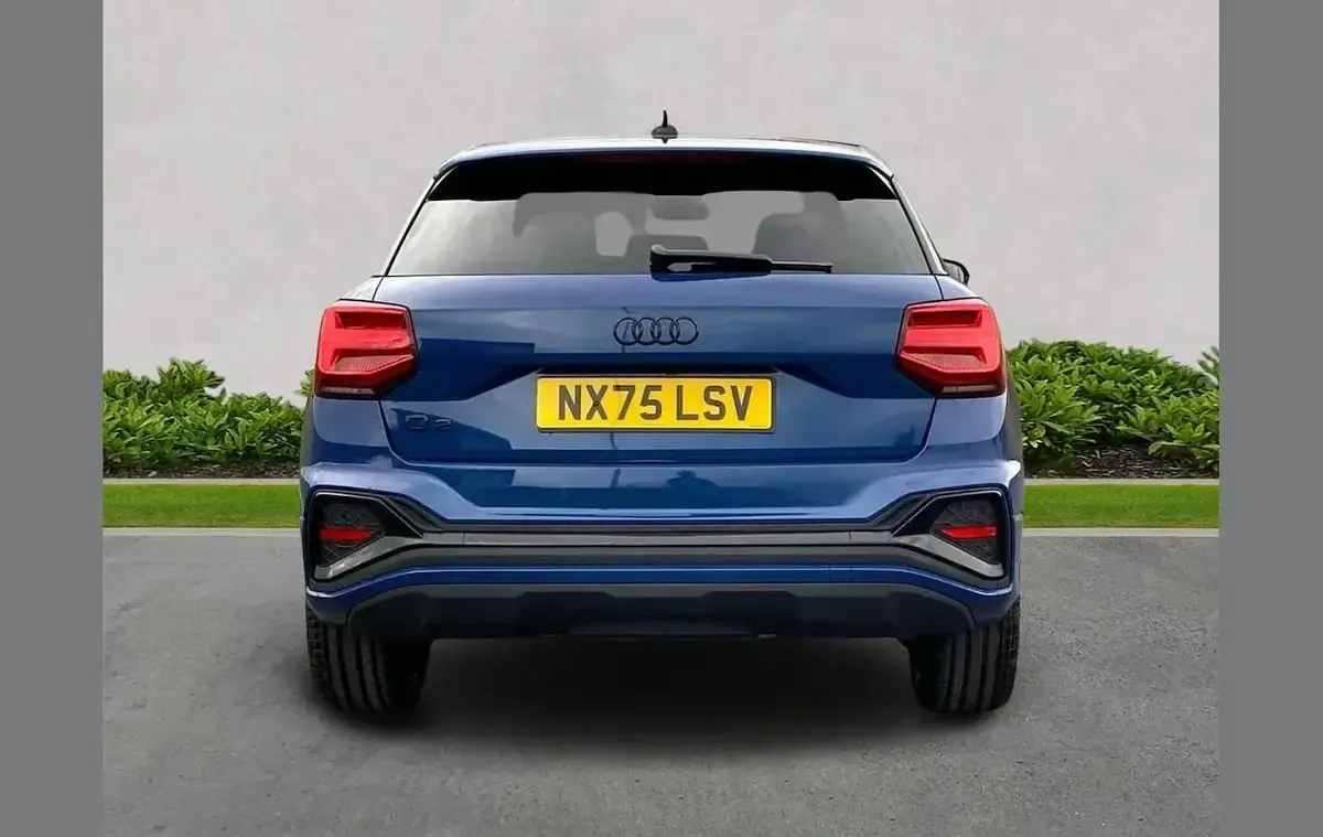 Nuevo Audi Q2 Black Edition 147 CV (108 kW) 2025 Other SUV
