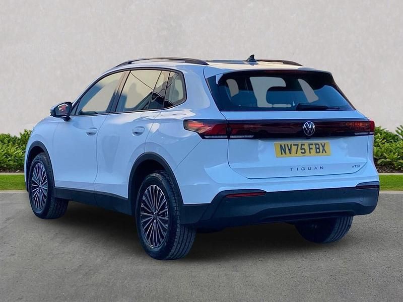 New VW Tiguan Life 150 HP (110 kW) 2025 White SUV