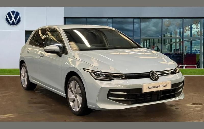 New VW Golf VIII Match 115 HP (84 kW) 2025 Crystal ice blue metallic Hatchback