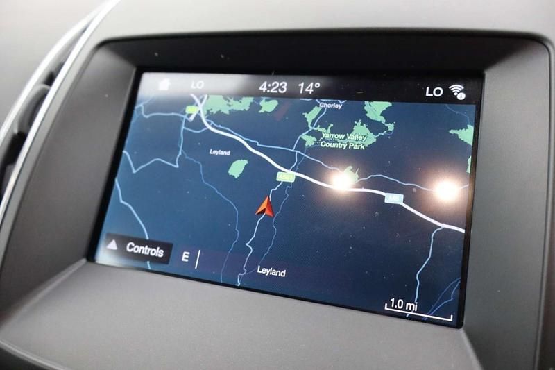 Used Ford S-MAX Titanium 165 HP (121 kW) 2019 Silver MPV