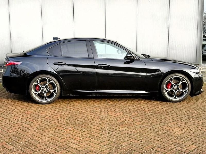 Used Alfa Romeo Giulia Saloon Veloce 280 HP (205 kW) 2024 Black Sedan