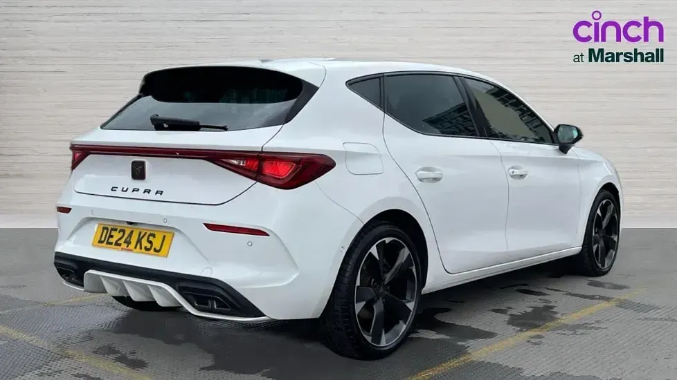 Used Cupra Leon 150 HP (110 kW) 2024 White Hatchback