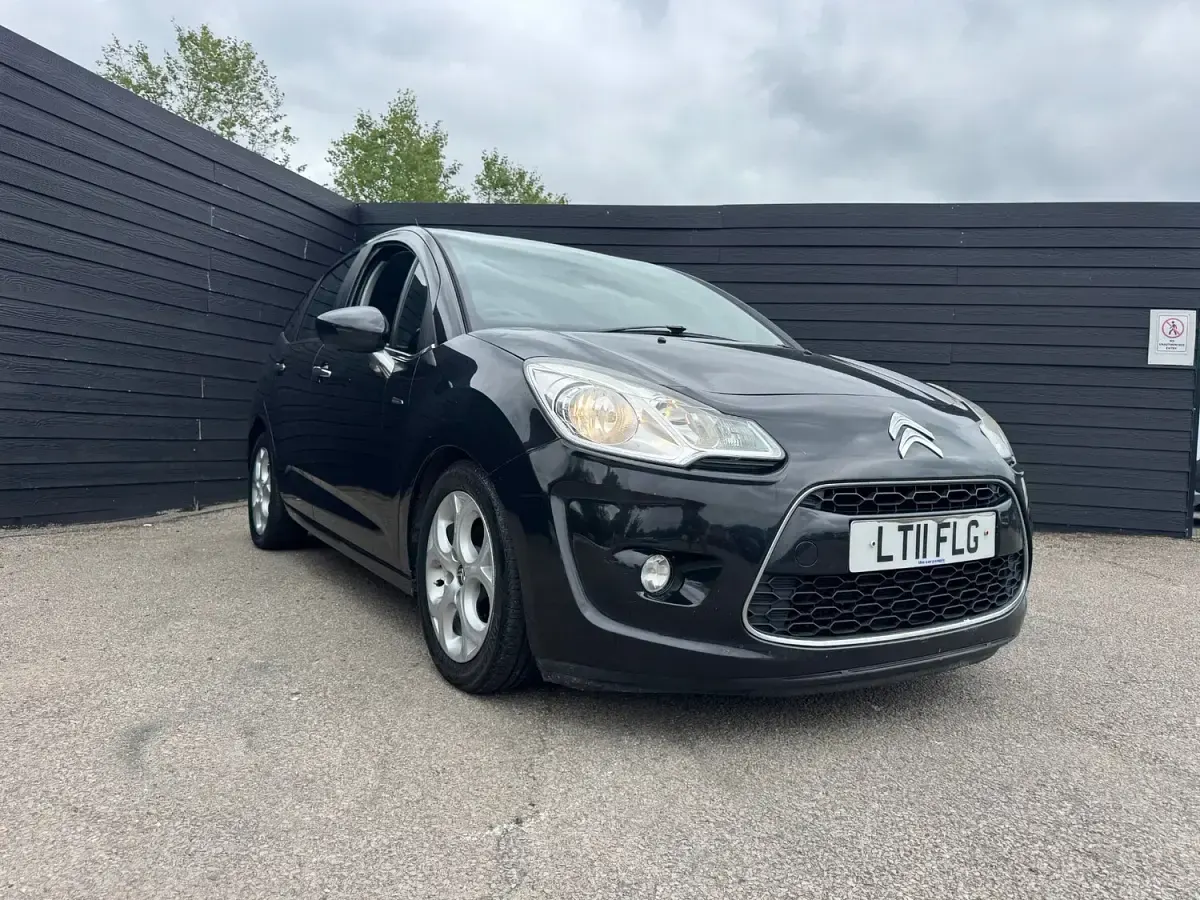 Used Citroën C3 Exclusive 2011 Black Hatchback