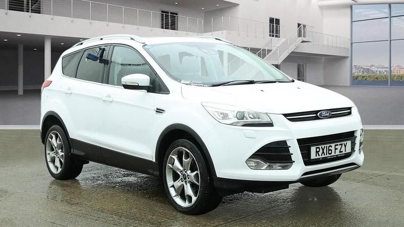 Used Ford Kuga Titanium X 180 HP (132 kW) 2016 Frozen white SUV