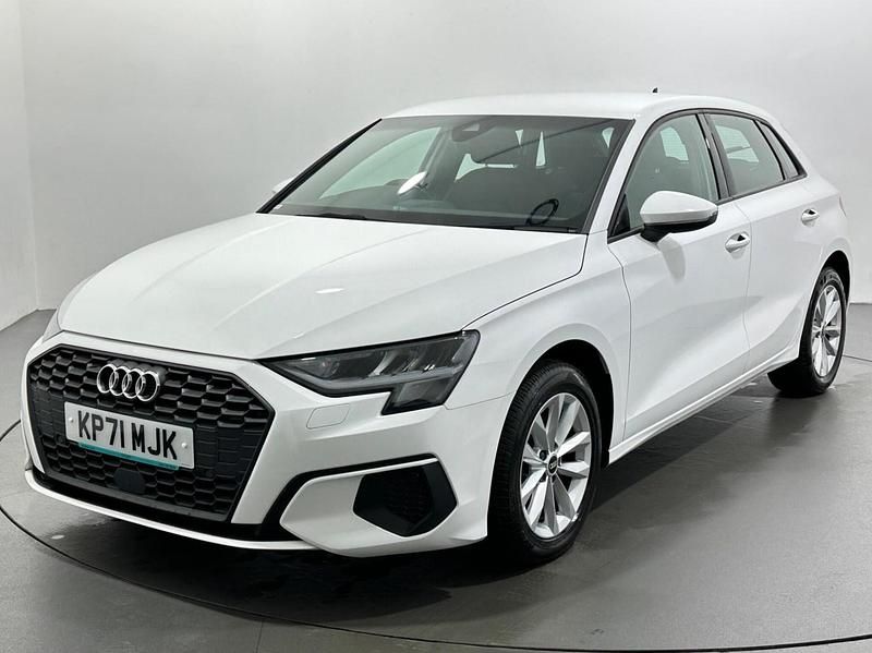 Used Audi A3 Sportback 116 HP (85 kW) 2021 White Hatchback