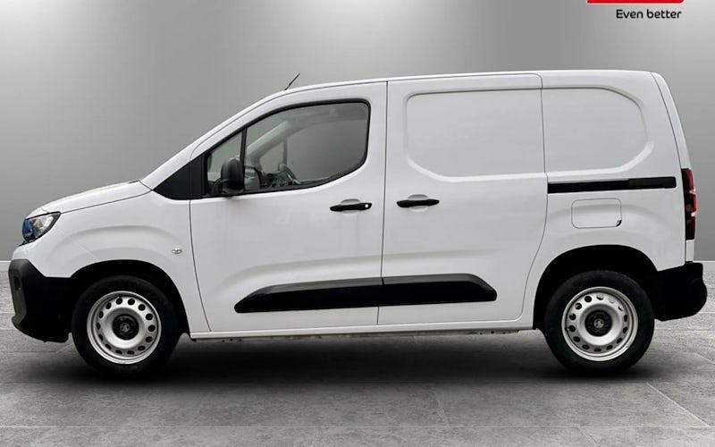 Used Vauxhall Combo 102 HP (75 kW) 2025 MPV