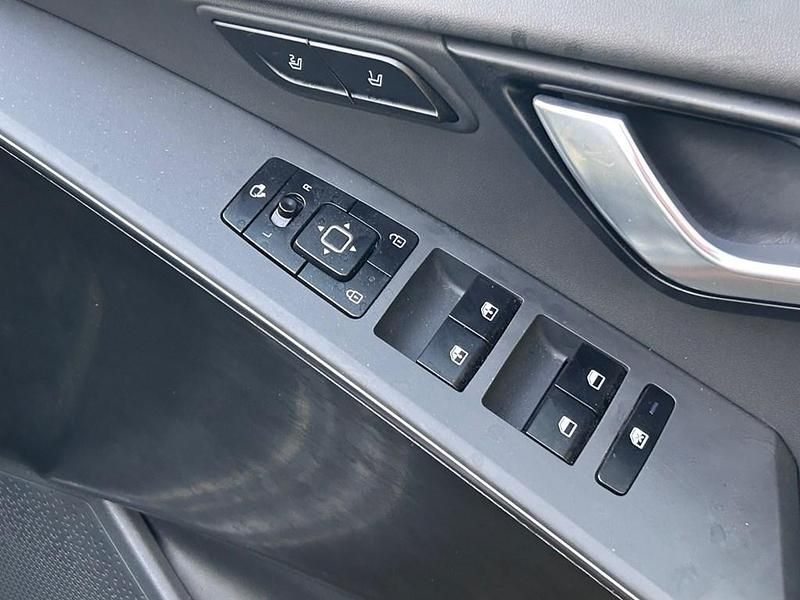 Used Kia Niro 2024 Grey SUV