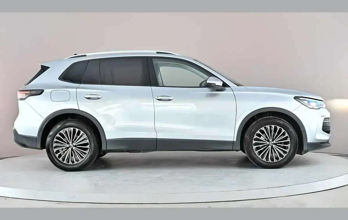 Used VW Tiguan Match 147 HP (108 kW) 2024 Silver SUV