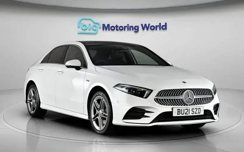 Usado Mercedes A250 AMG line 259 HP (190 kW) 2021 Branco Sedan