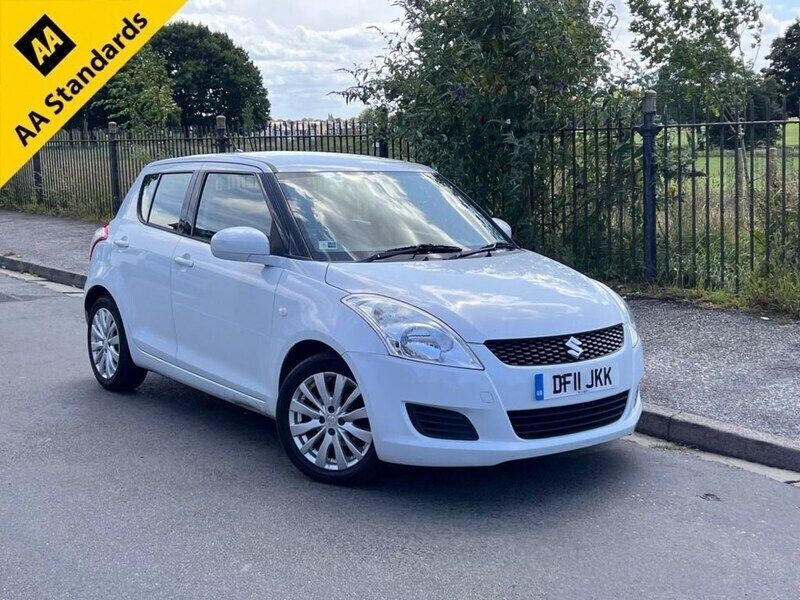 White Used 2011 Suzuki Swift SZ3 Hatchback | £4,495 (Good price) - Image 1/4