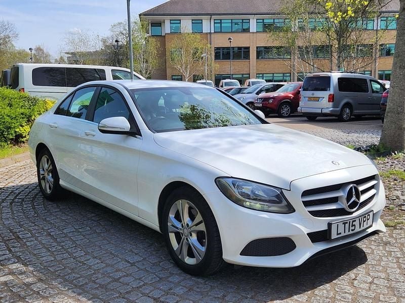 Used Mercedes C200 Executive 184 HP (135 kW) 2015 White Sedan