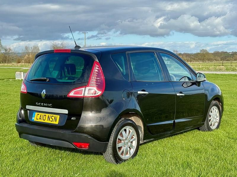 Used Renault Scénic III Privilege 106 HP (77 kW) 2010 Black MPV