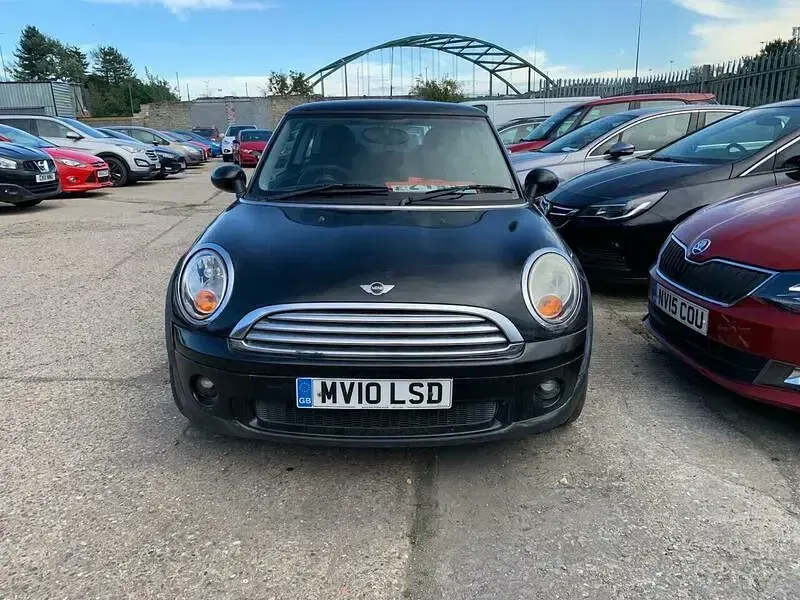 Used Mini Cooper Hatch 122 HP (89 kW) 2010 Black Hatchback
