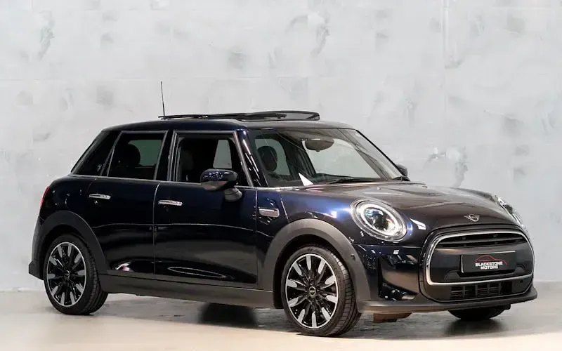 Used Mini Cooper Exclusive 136 HP (100 kW) 2022 Hatchback