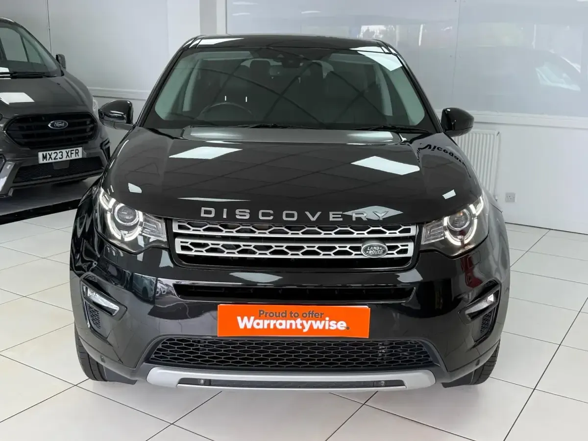 Used Land Rover Discovery 5 HSE 2017 Black SUV