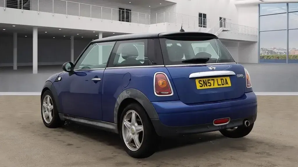 Used Mini Cooper D Hatch 108 HP (79 kW) 2007 Blue Hatchback
