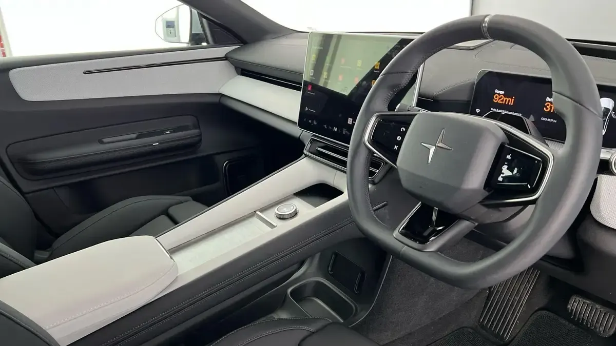 Used Polestar 4 Plus 200 kW (272 HP) 2025 Magnesium SUV