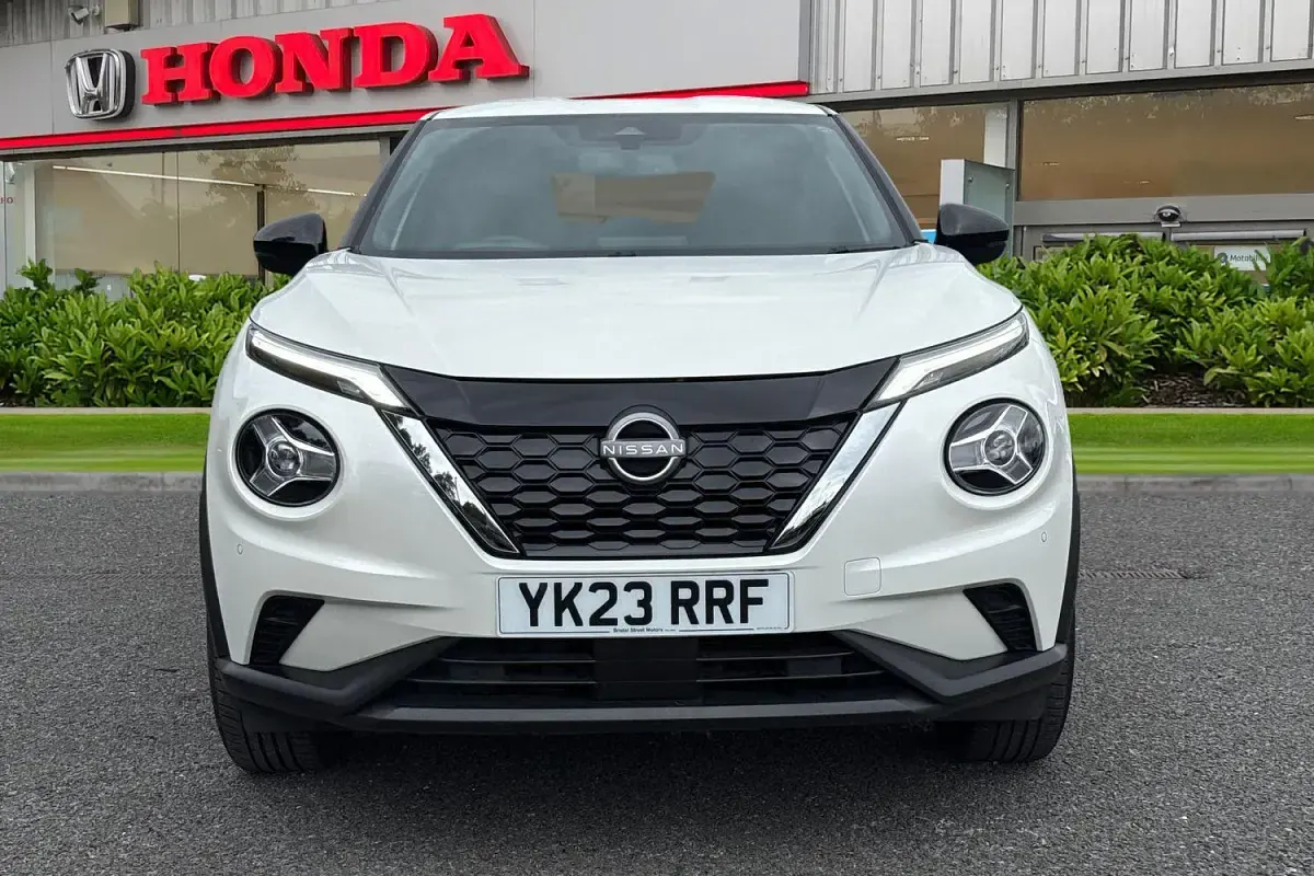 Used Nissan Juke N-Connecta 143 HP (105 kW) 2023 White SUV