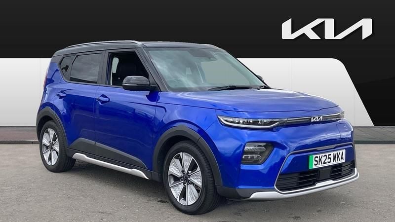 Blue Used 2025 Kia Soul EV SUV | £21,878 (Super price) - Image 1/3