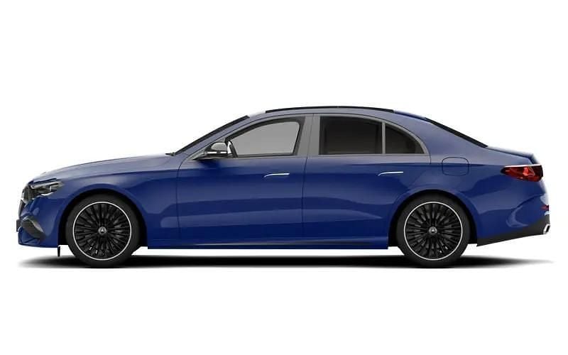 Used Mercedes E220 AMG Line Premium 194 HP (142 kW) 2018 Blue Sedan