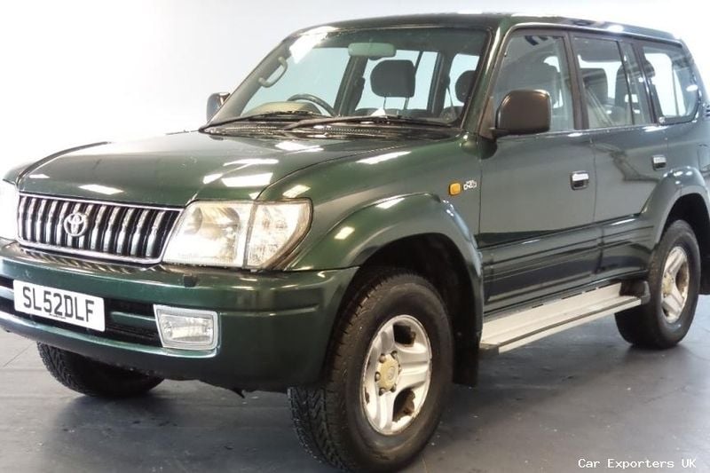 Used Toyota Land Cruiser 161 HP (118 kW) 2002 SUV