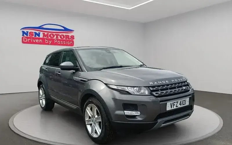 Used Land Rover Range Rover evoque Pure 190 HP (139 kW) 2015 Hatchback