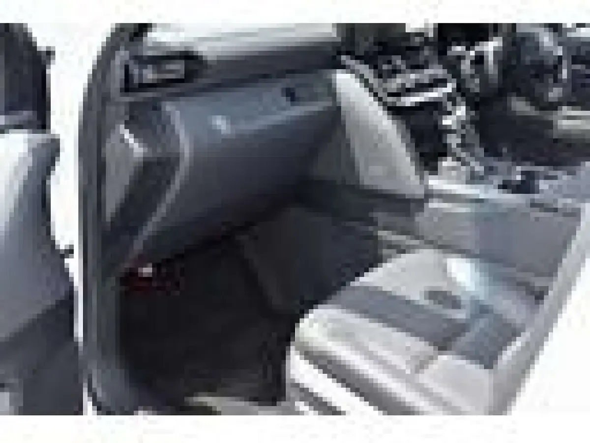 Used Toyota Land Cruiser Sport 309 HP (227 kW) 2025 White SUV